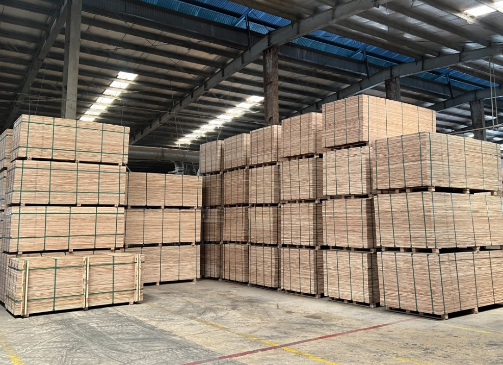 Vật liệu sản xuất pallet ván gỗ ép