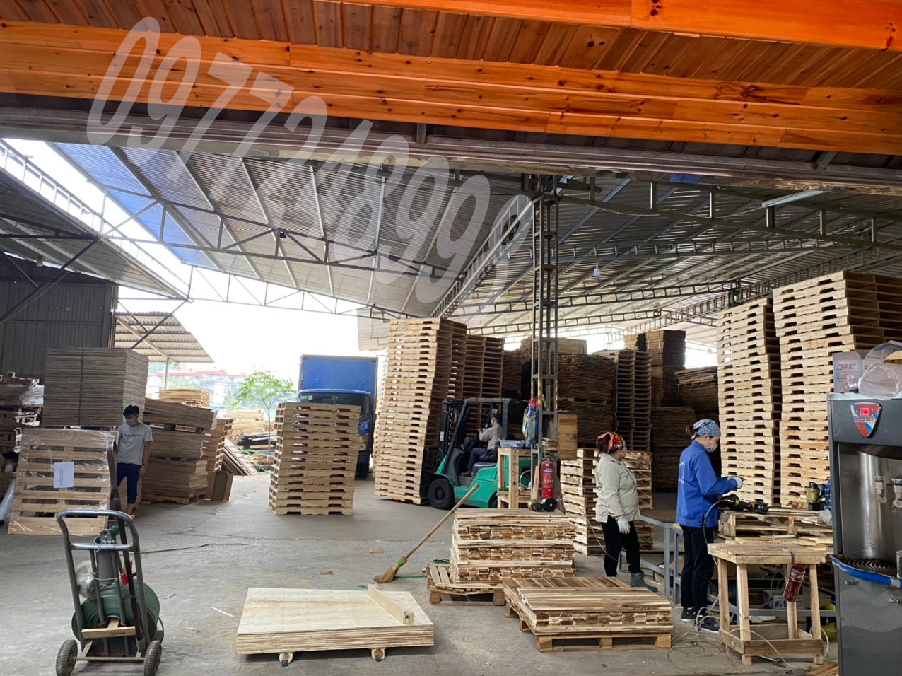 Cung Cấp Pallet Gỗ Thị trường và lợi ích của việc sử dụng pallet gỗ