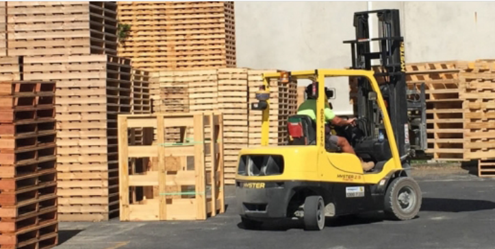 Pallet gỗ dùng trong kho ICD