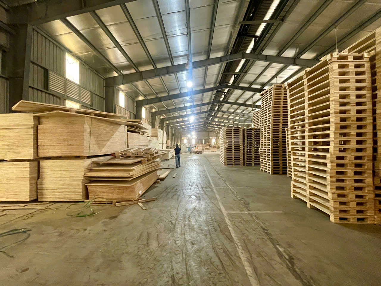 Xưởng Sản Xuất Bán Nan Gỗ Pallet Giá Rẻ Nhất Hiện Nay