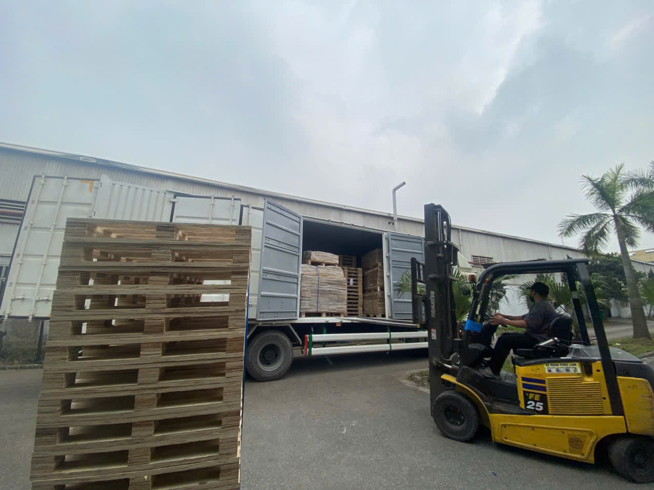 Pallet gỗ tiêu chuẩn xuất khẩu (ISPM 15) – BNG GROUP